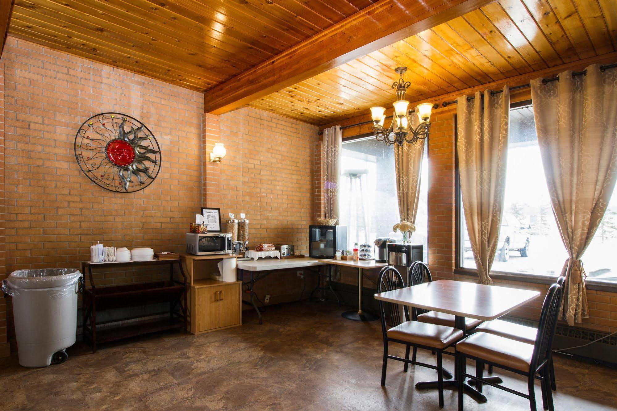 Lanigan Lagana Hotel מראה חיצוני תמונה